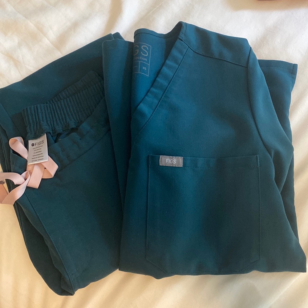 Women’s Scrubs